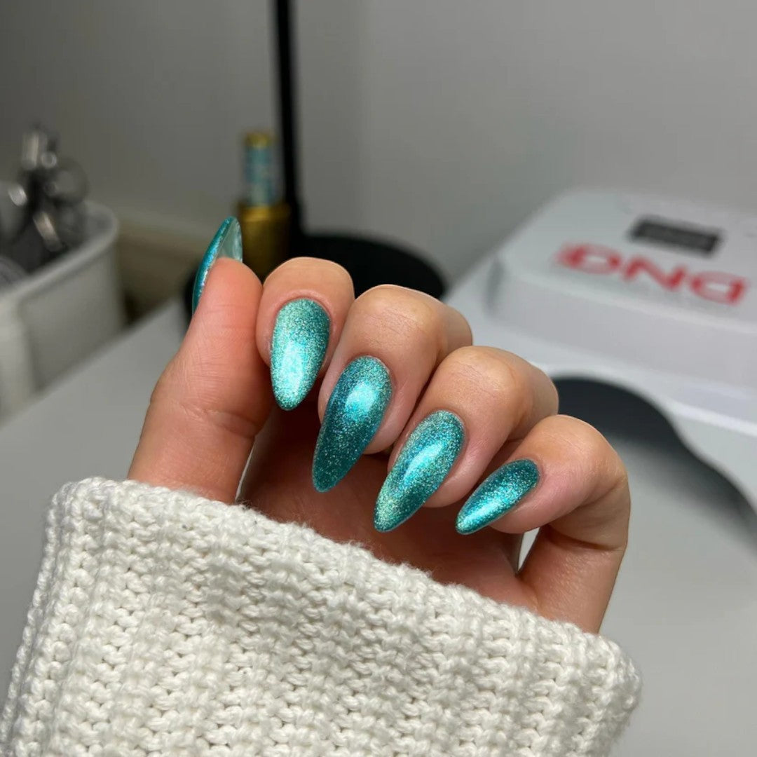 DND Diva 9D Cat Eye Gel Polish - Saltwater Tabby #16