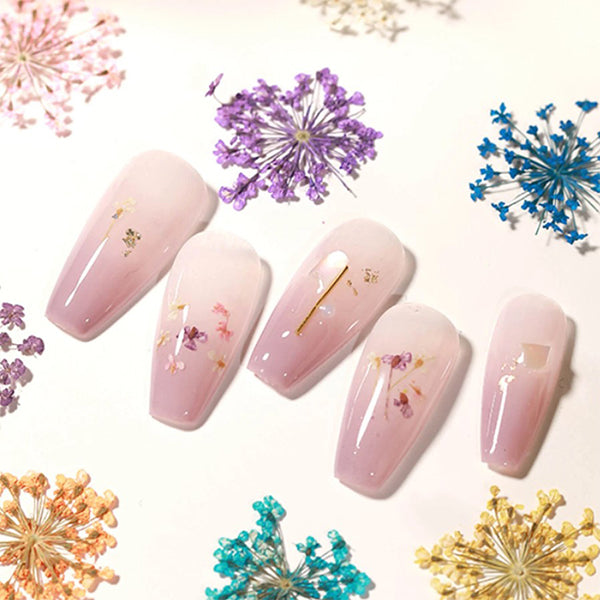 glitter, dried flowers canada, dried flowers, dry flowers, glitter ombre nails, glitter nail designs, glitter manicure ideas, glitter spa, gold glitter