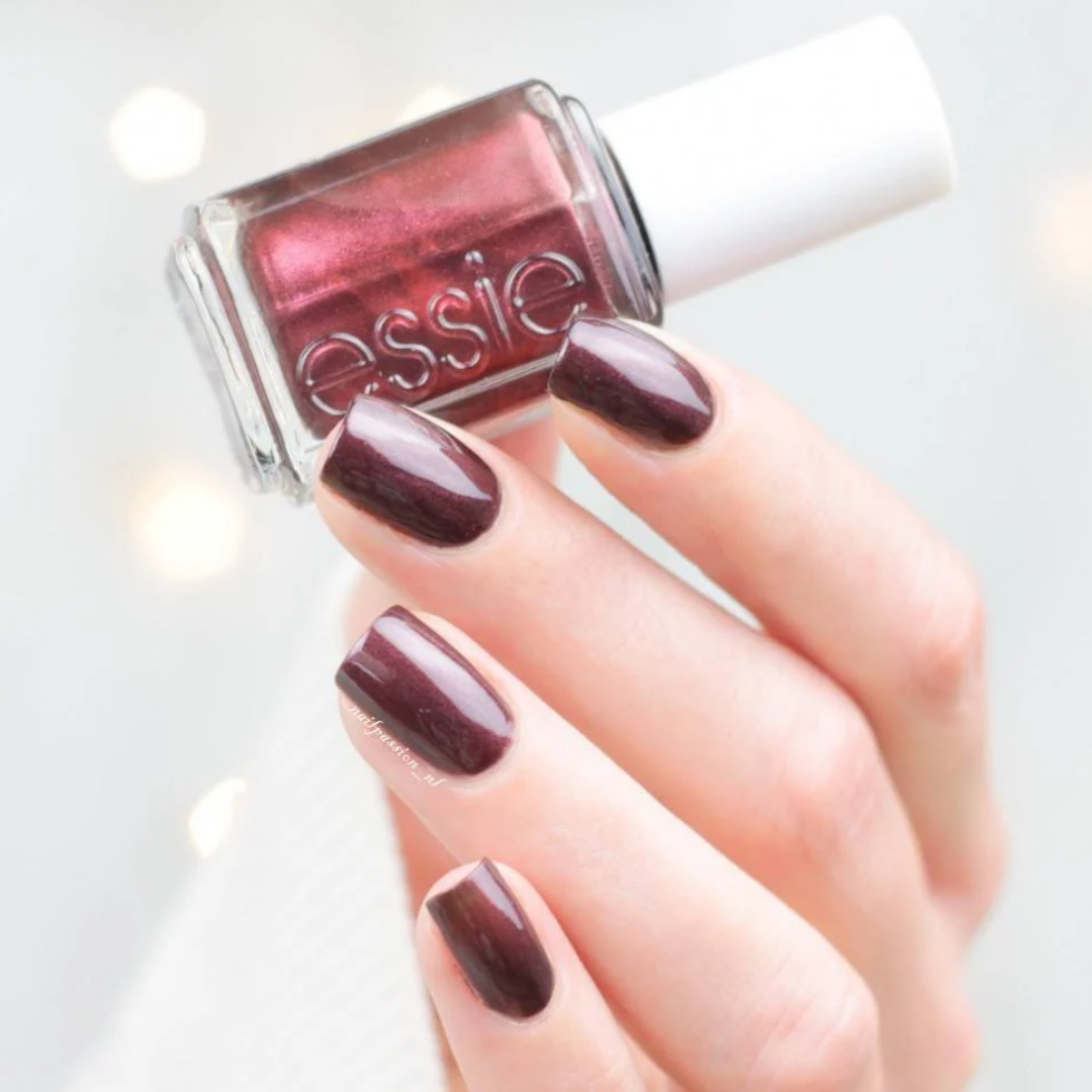 Essie Nail Lacquer - Decadent Dish #615