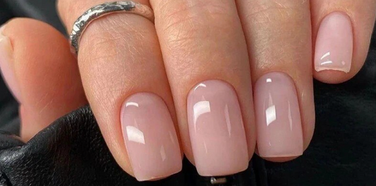 2Guys B.B.Gel Review: HEMA-Free Builder Gel for Strong, Salon-Perfect Nails