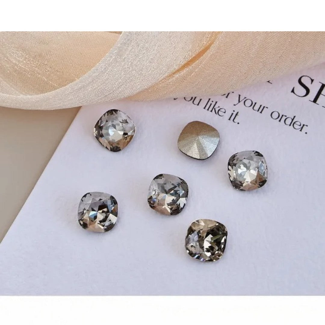 CNBS Rhinestones - Large Pointed Squares