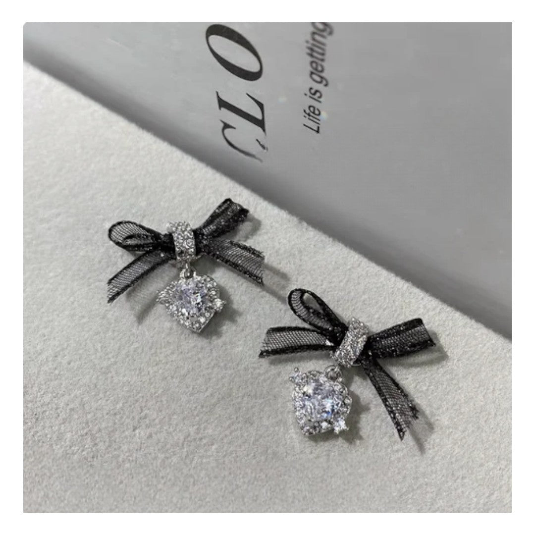 CNBS Lace Bow Love Zircon