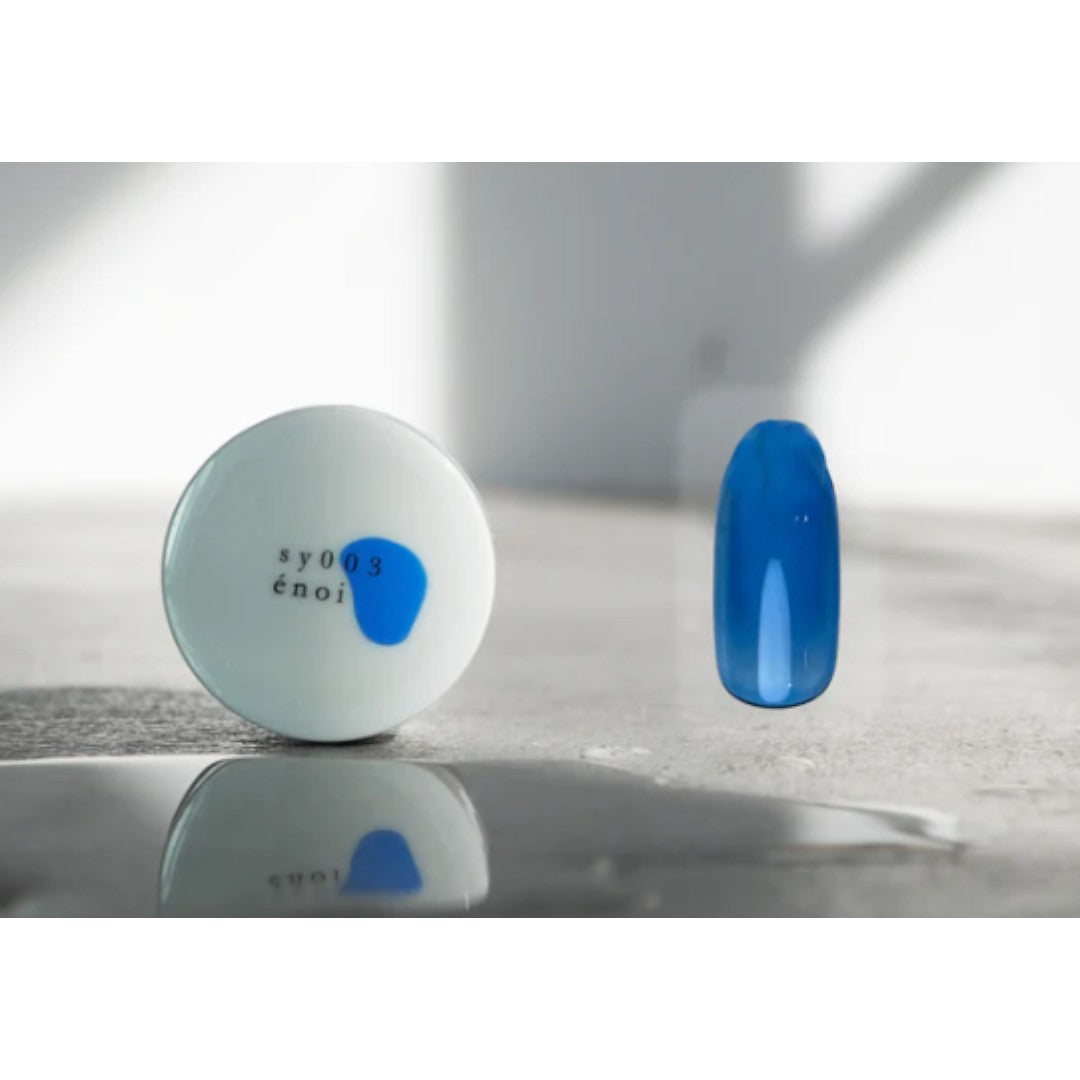 énoi Japanese Syrup Gel Polish - Sheer Translucent Nail