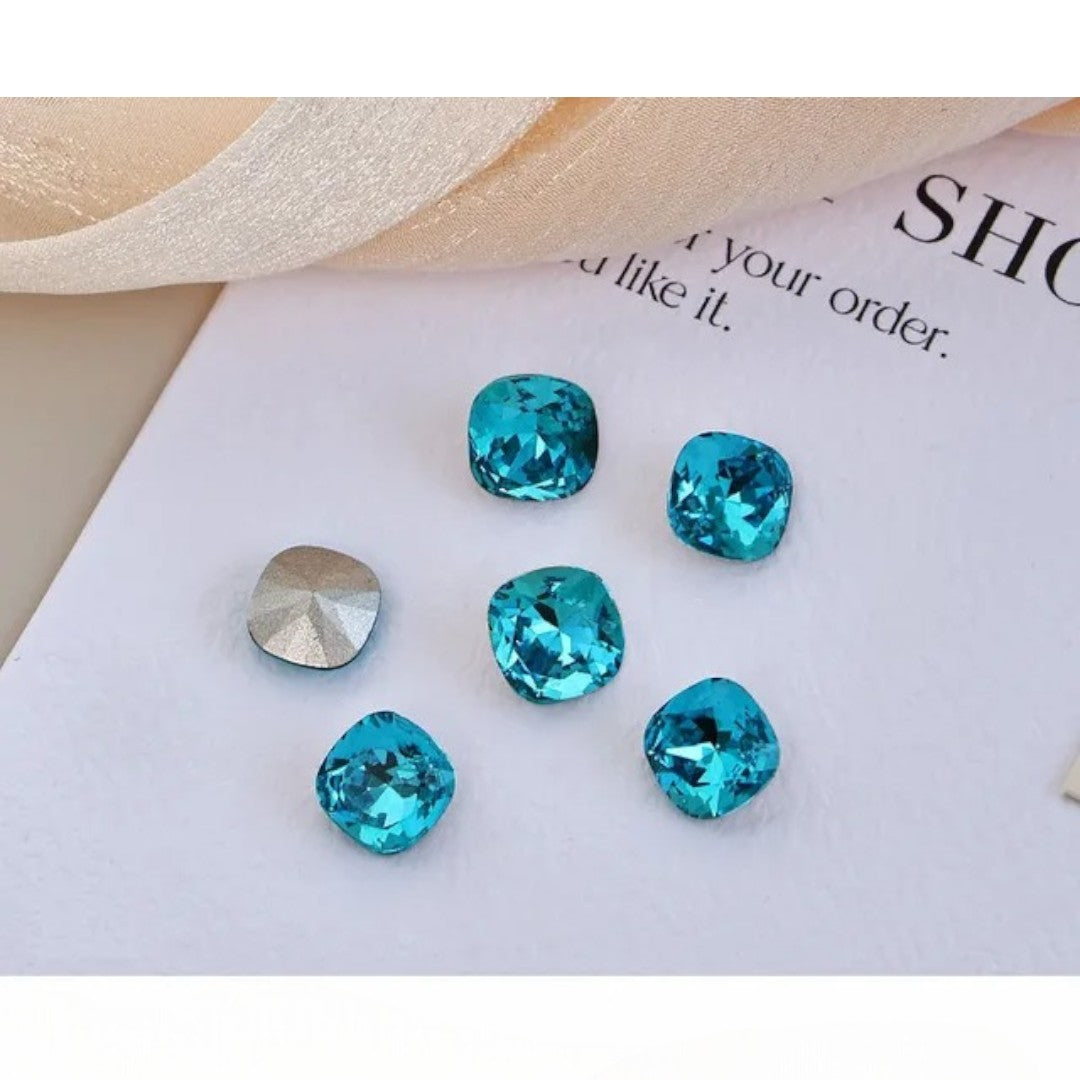 CNBS Rhinestones - Large Pointed Squares