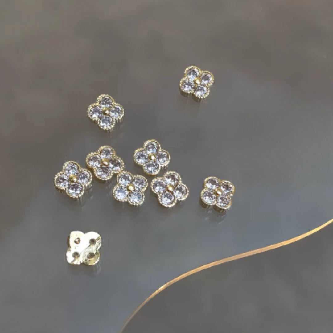 CNBS Nail Charms - Crystal Flower (5pcs)