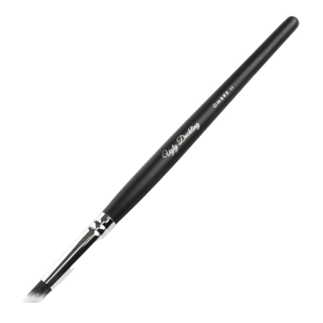 Ugly Duckling Art Brush - Finish Ombre II Matte w/ Black Wood Handle