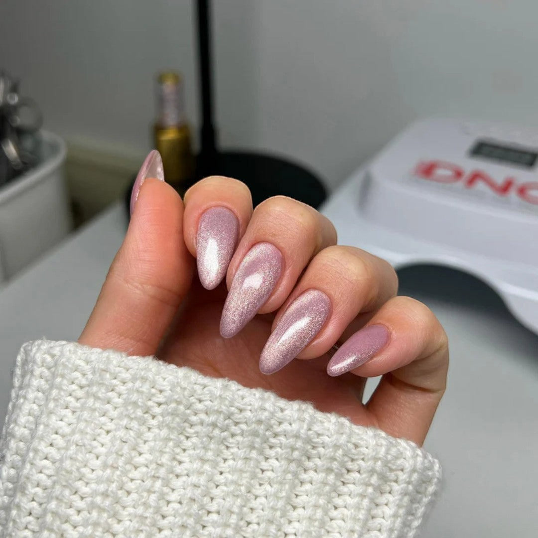 DND Diva 9D Cat Eye Gel Polish - Just Kitten #28