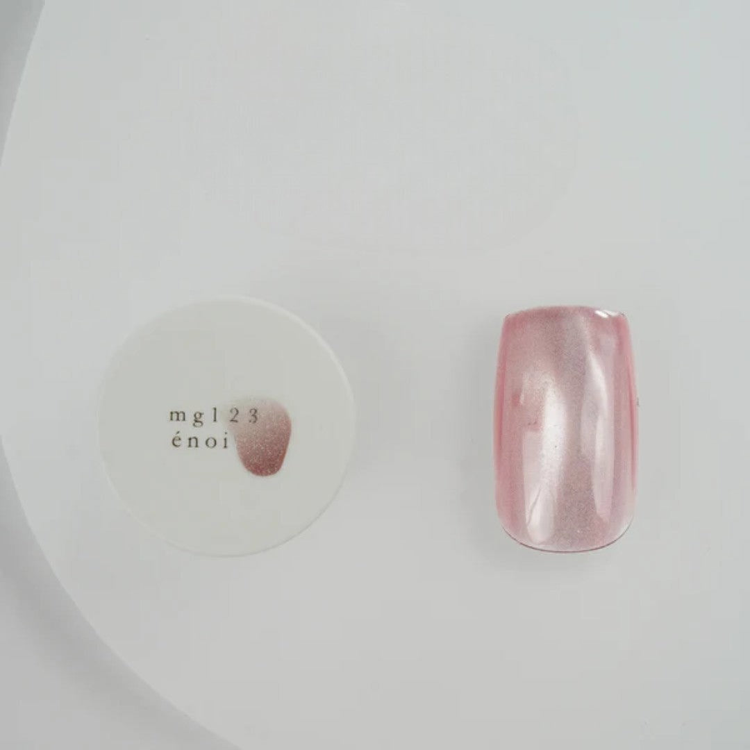 énoi Magnetic Gel Polish, Japanese Gel - Gálass Magnet MG125