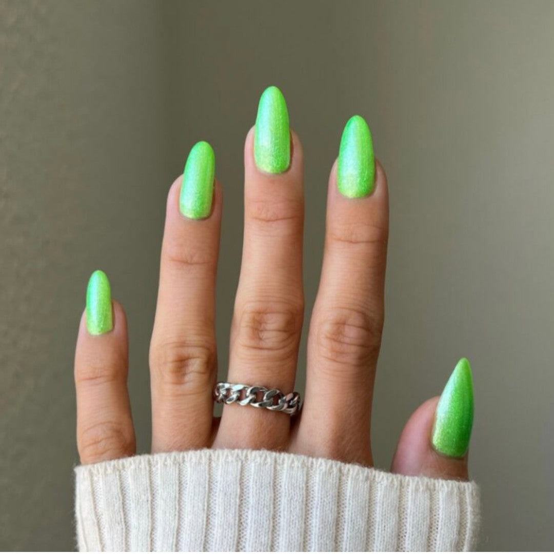 DND Diva Gel & Lacquer Duo - Ufo Meets Earth #017