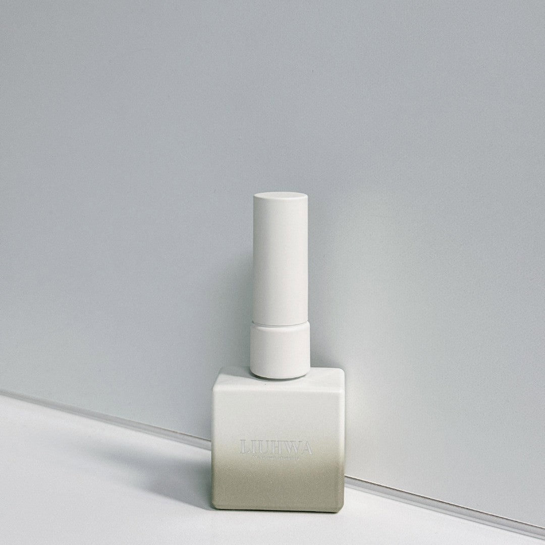 Liuhwa Cat Eye Gel Polish (HEMA-Free) #L074