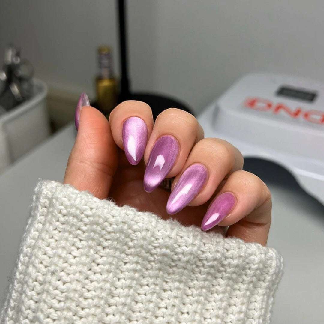DND Diva 9D Cat Eye Gel Polish - Knead Affection #09