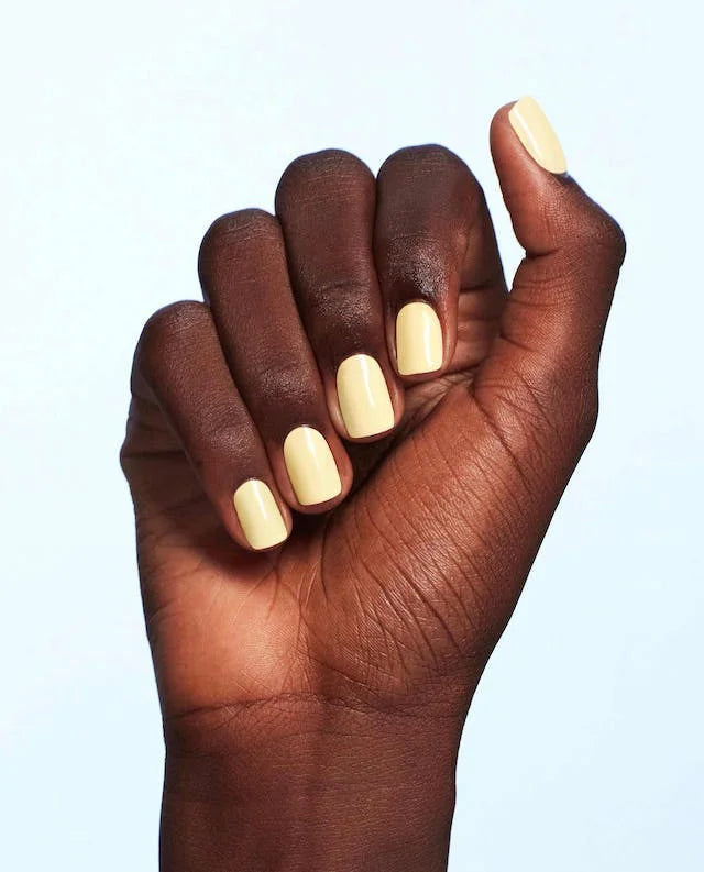 OPI Lacquer - Blinded By The Ring Light #NLS003